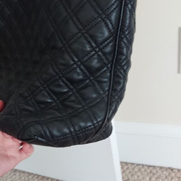 Marc Jacobs large Black Quilted Italy Leather bag - Picture 11 of 16